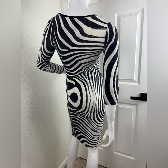 Just Cavalli Vintage Black and White Bodycon Long Sleeve Dress Size 40. #208 - Picture 6 of 17